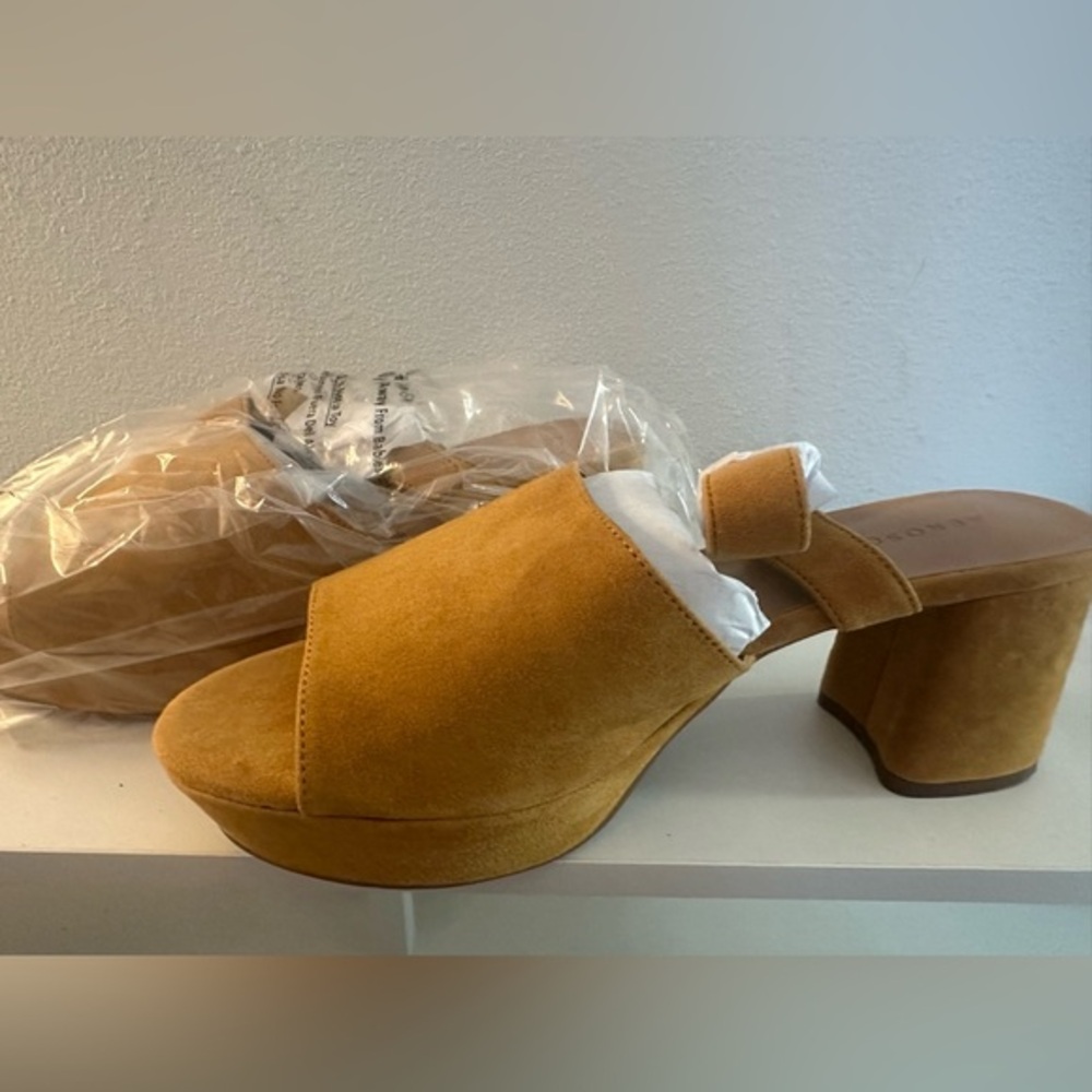 Aerosoles size 8 NIB